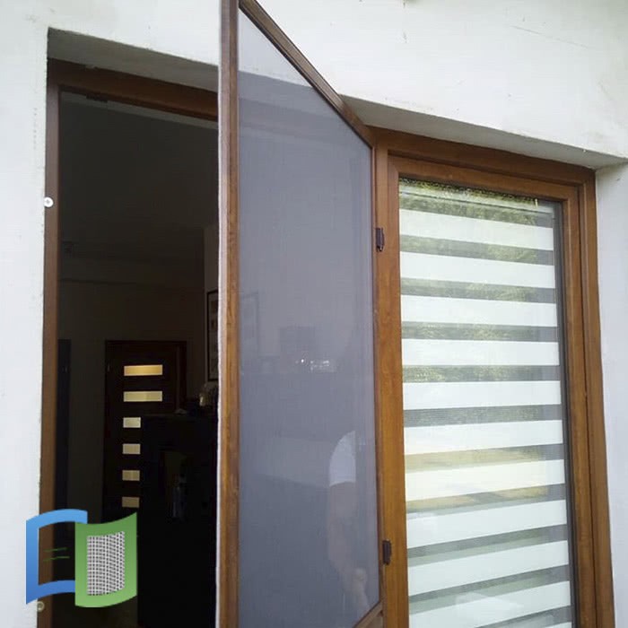 tela mosquiteiro esquadria de madeira