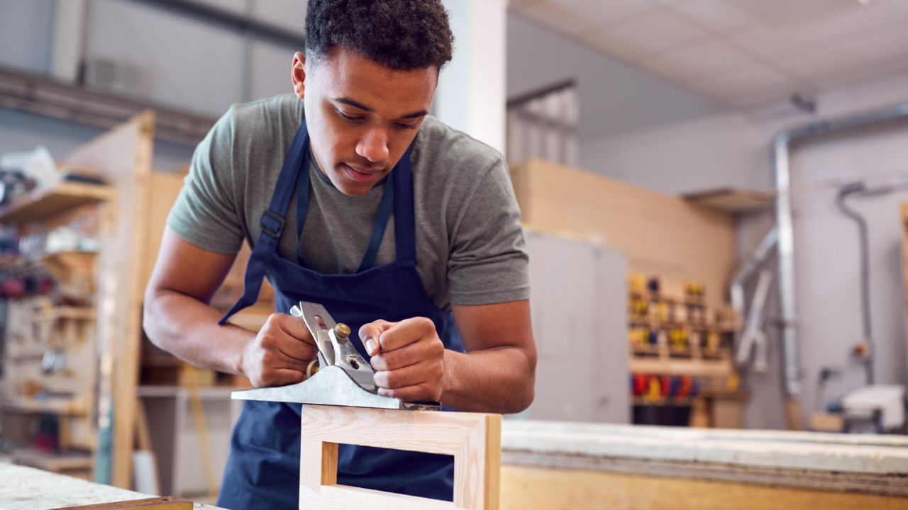 O Que o Marceneiro Faz?